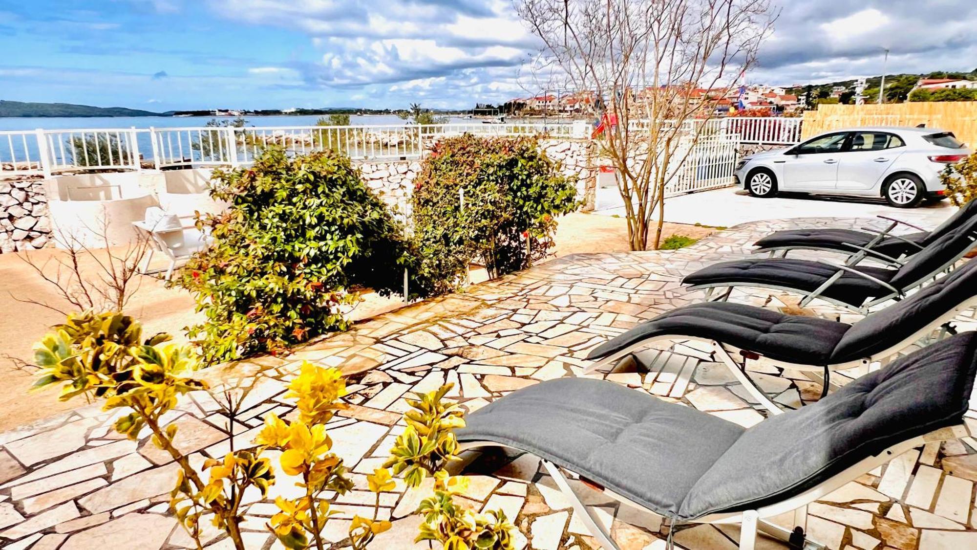 Luxury Beach Apartment W Sunset Sea Views Sibenik Ngoại thất bức ảnh
